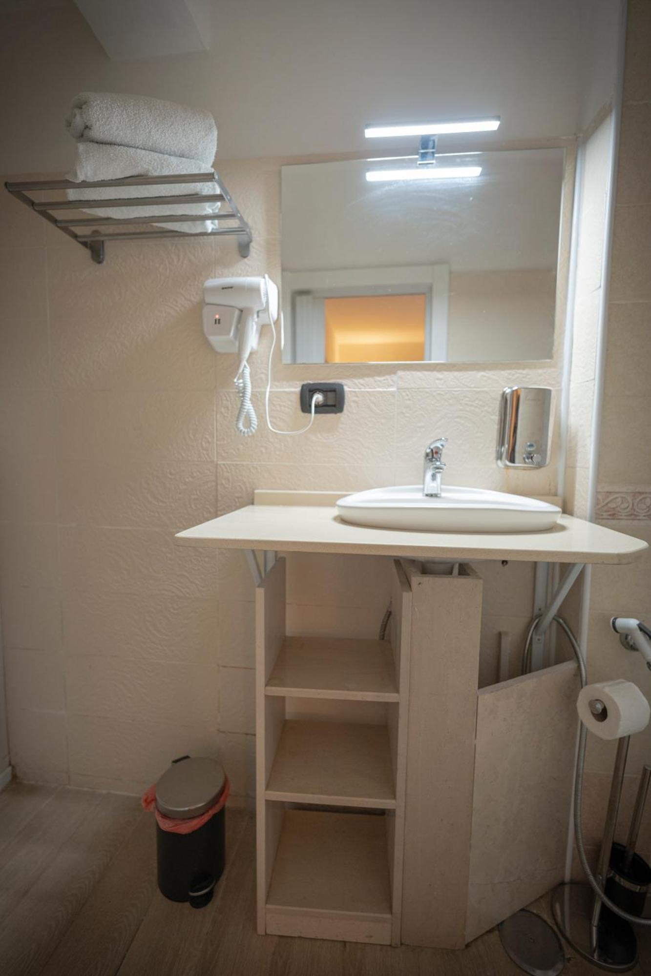 Lighthouse Taranto Apartment Екстериор снимка